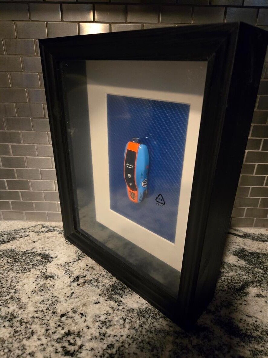 EXCLUSIVE WALL DESKTOP ART FRAME GENUINE PORSCHE 918 SPYDER KEY REMOTE FOB