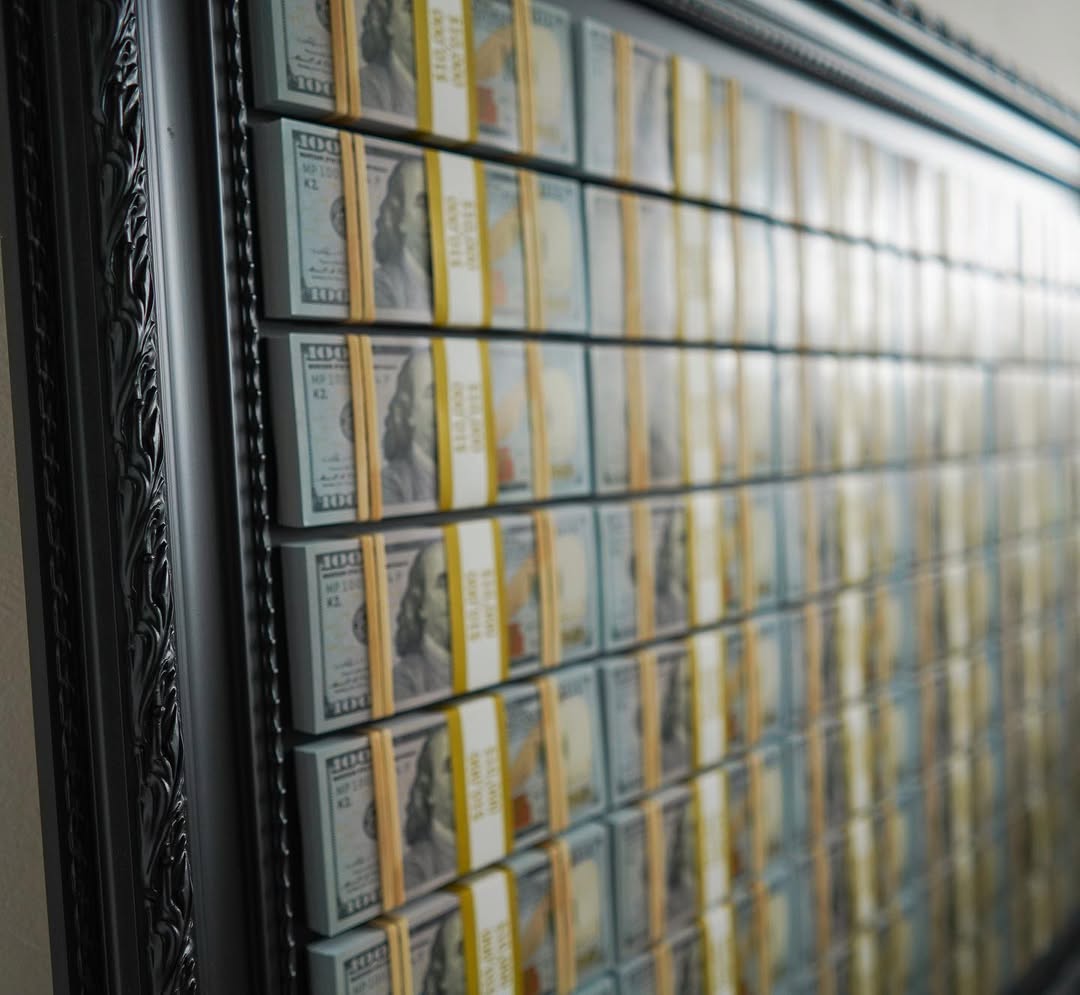 MONEY ART